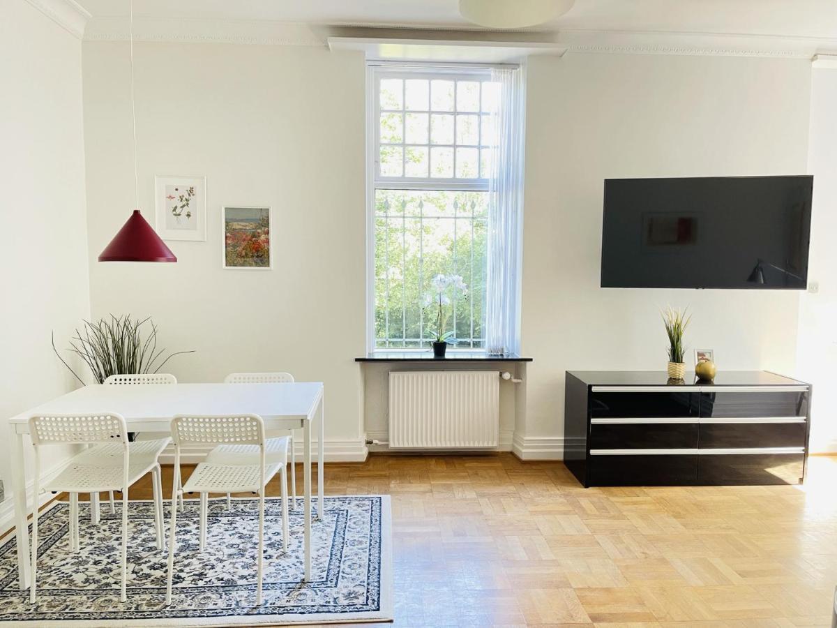 Aday - Aalborg Mansion - Open Bright Apartment With Garden Dış mekan fotoğraf
